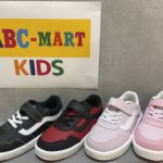 【ABCマートプレミアステージ】軽量!【VANS（ヴァンズ）】ライトシリーズ キッズスニーカー